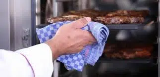 Lưu ý khi sử dụng lò nướng âm tủ